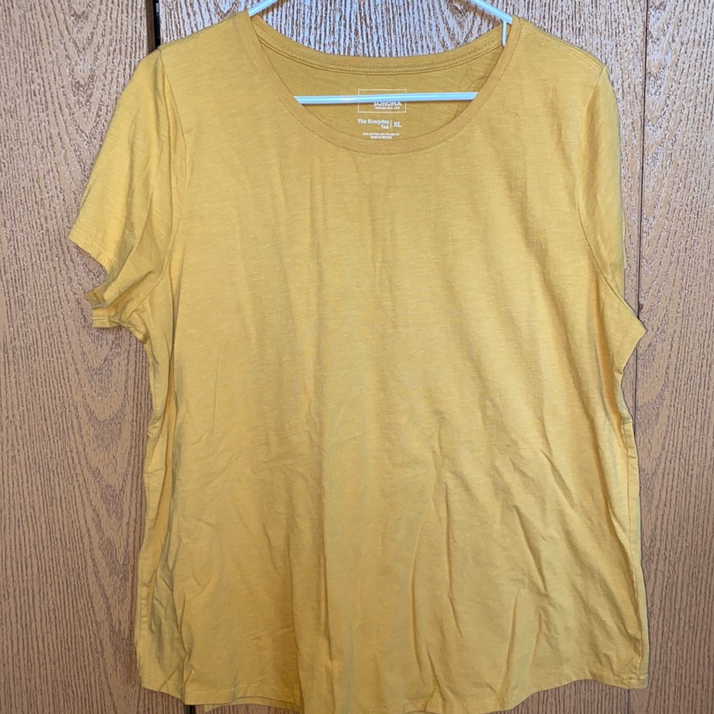 Women’s yellow tshirt